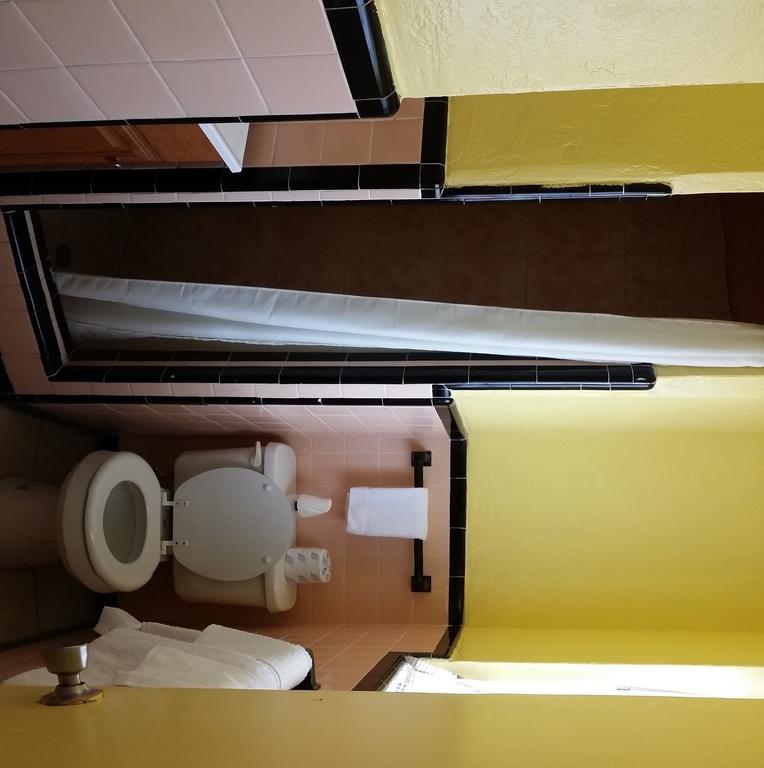 Twi Light Motel Holly Hill Esterno foto