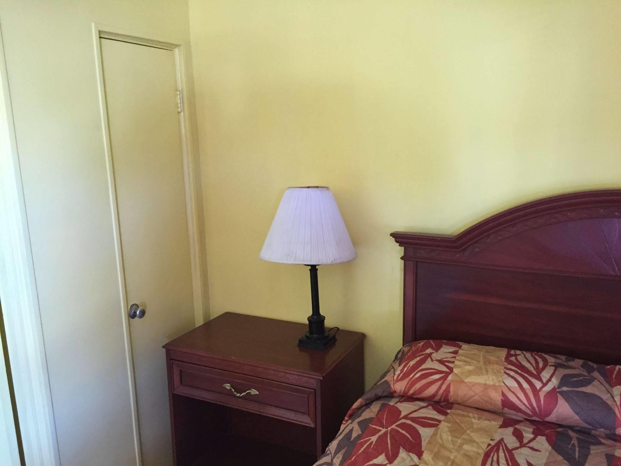 Twi Light Motel Holly Hill Esterno foto